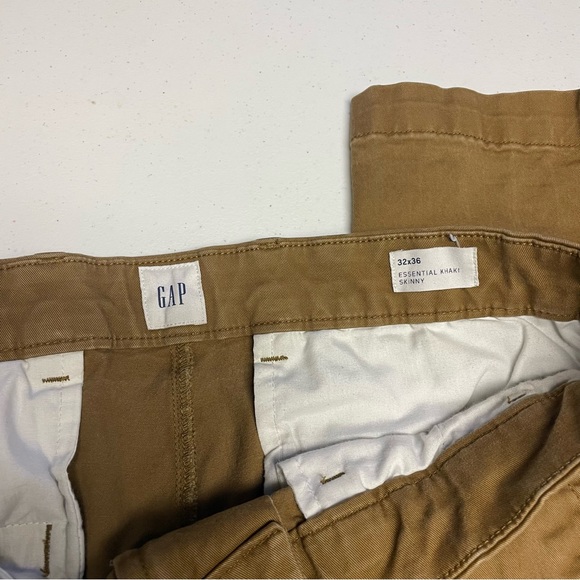 Gap Mens Khaki tan pants size 32 x 36 essential Skinny - Picture 2 of 3